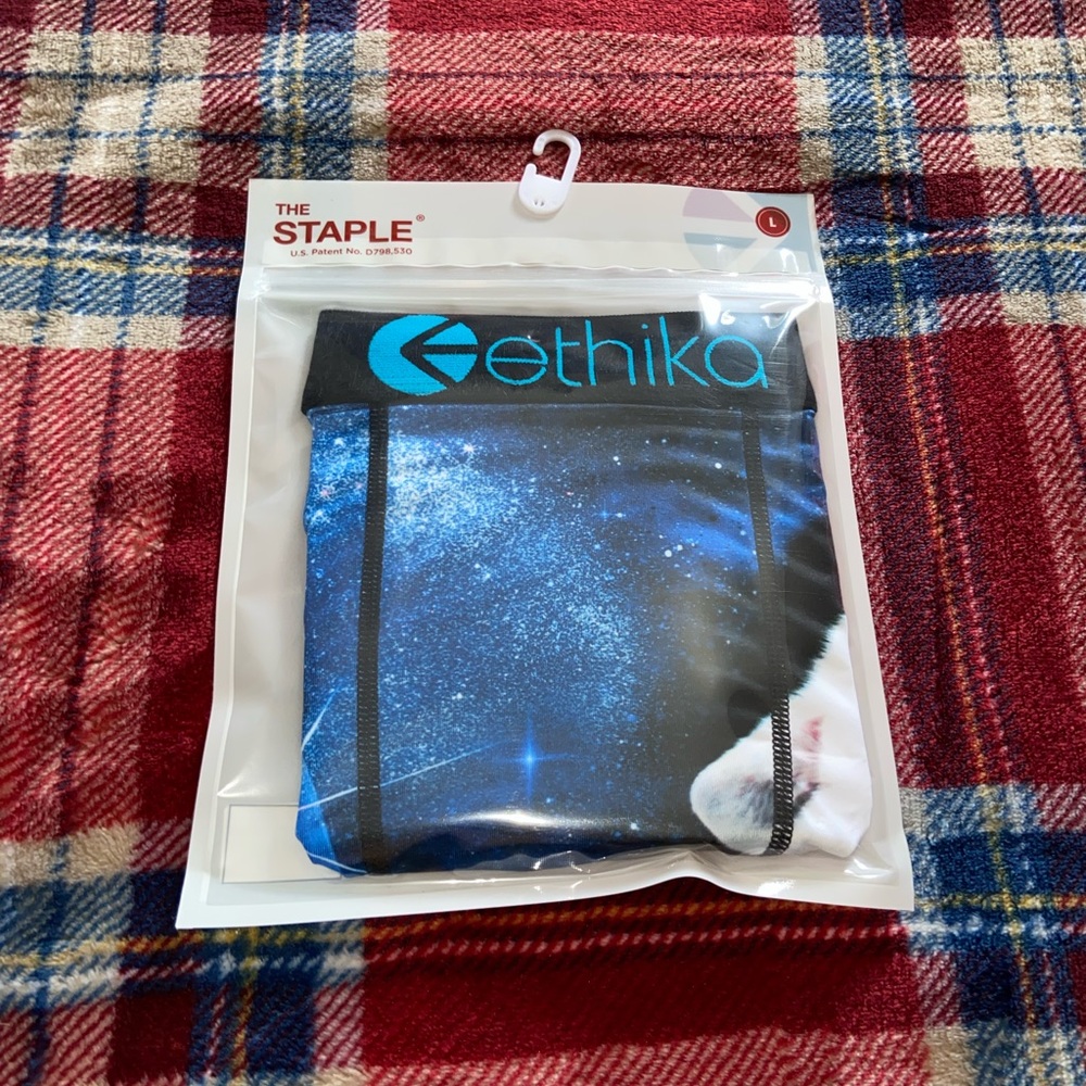 Ethika size L 10/10 condition never used